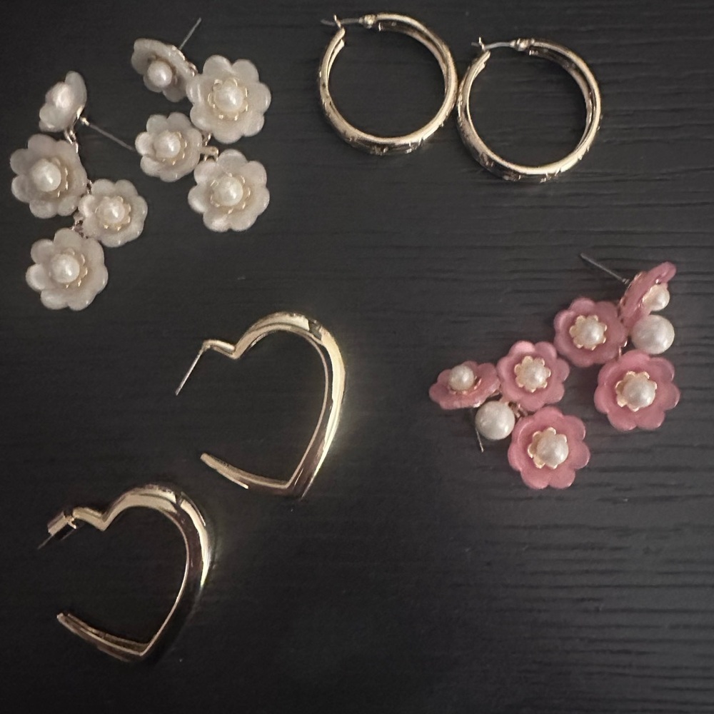 Draper James 4 pairs of earrings